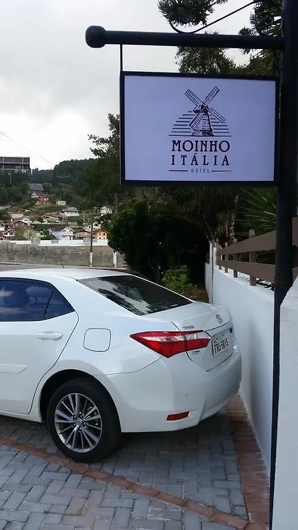 Moinho Italia Hotel Campos do Jordão 3*,